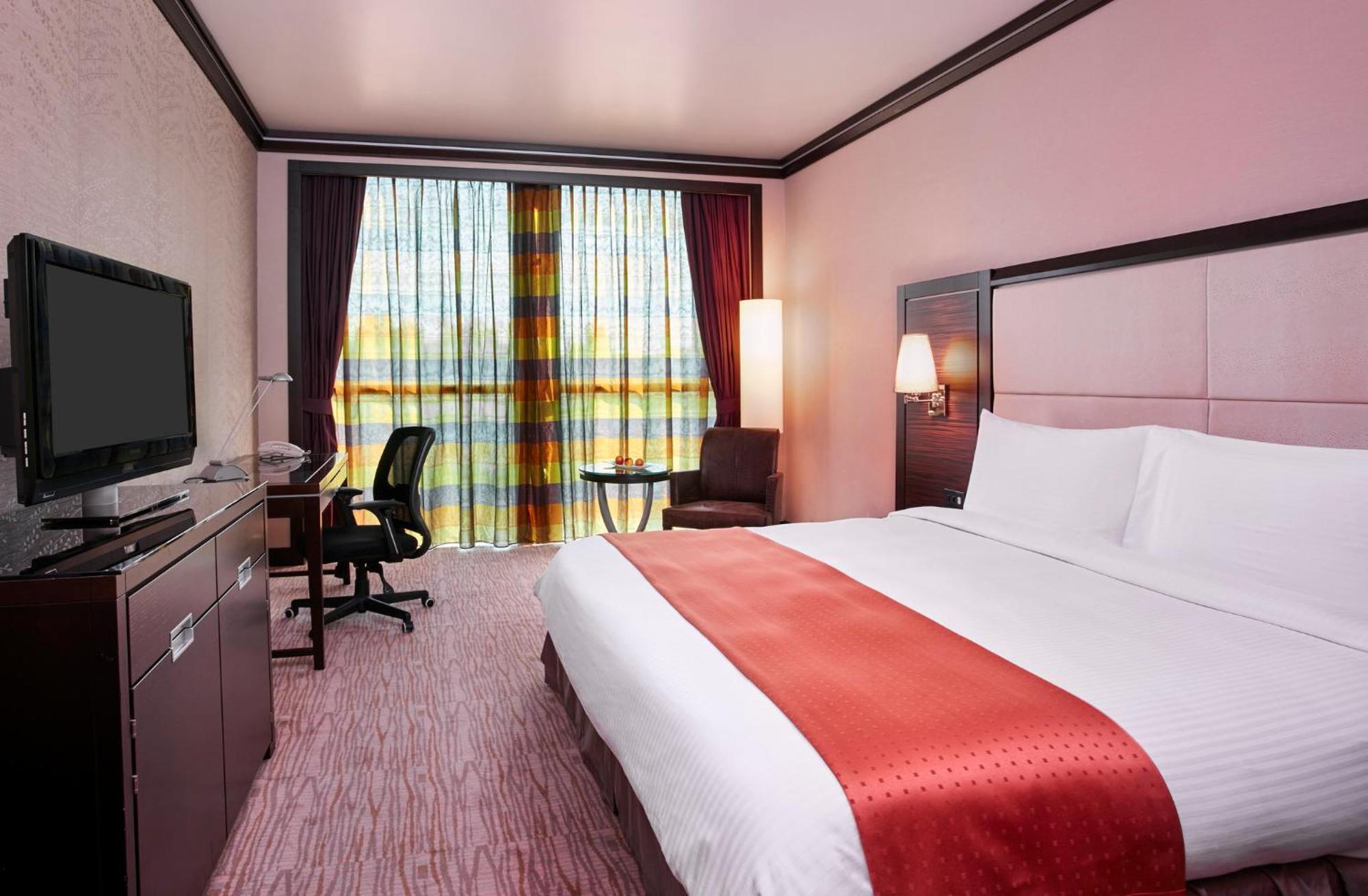 Holiday Inn Kuwait Al Thuraya City By Ihg Кувейт Екстериор снимка